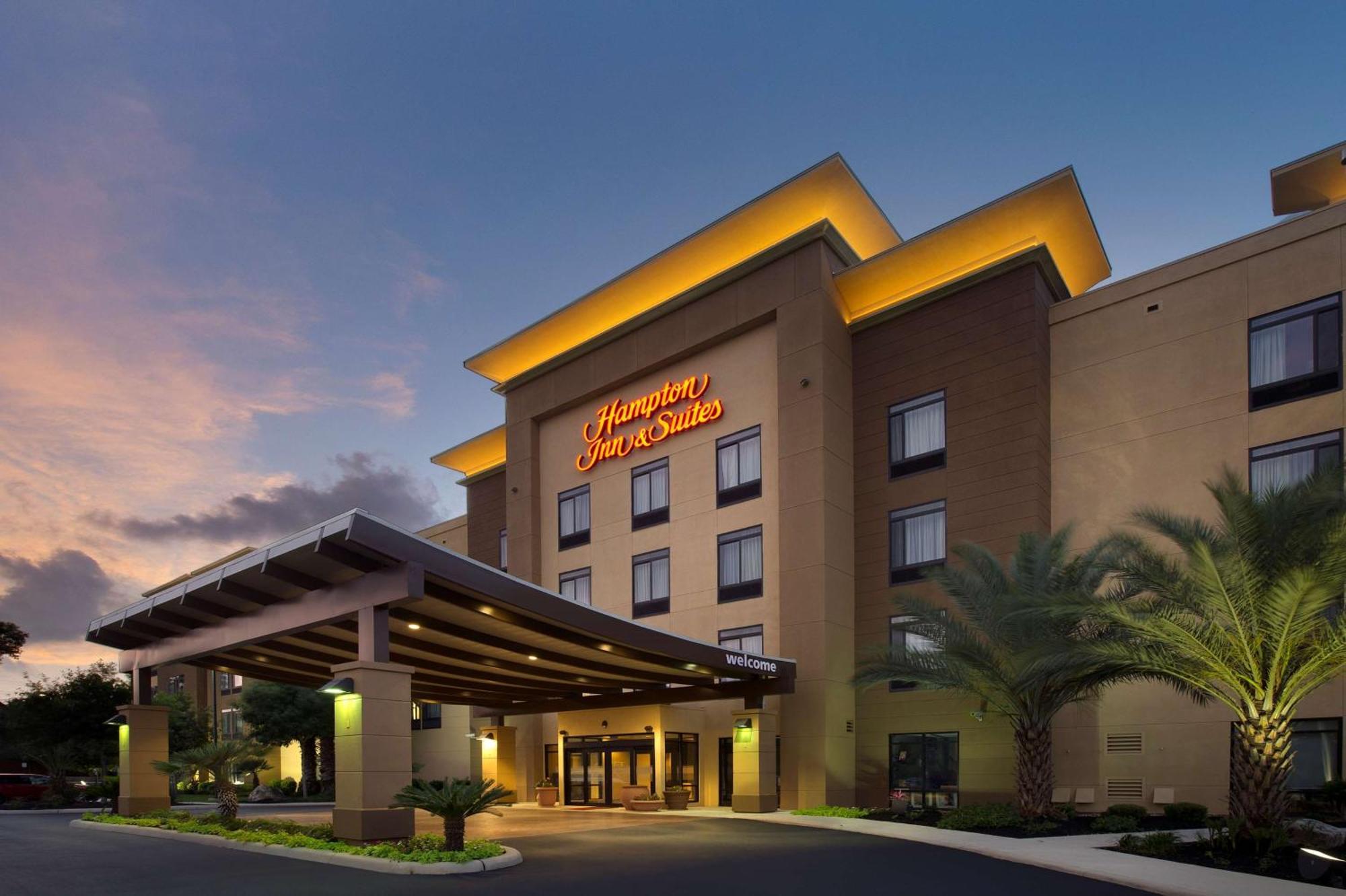 Hampton Inn&suites Northwest/medical Center Hotel 3*